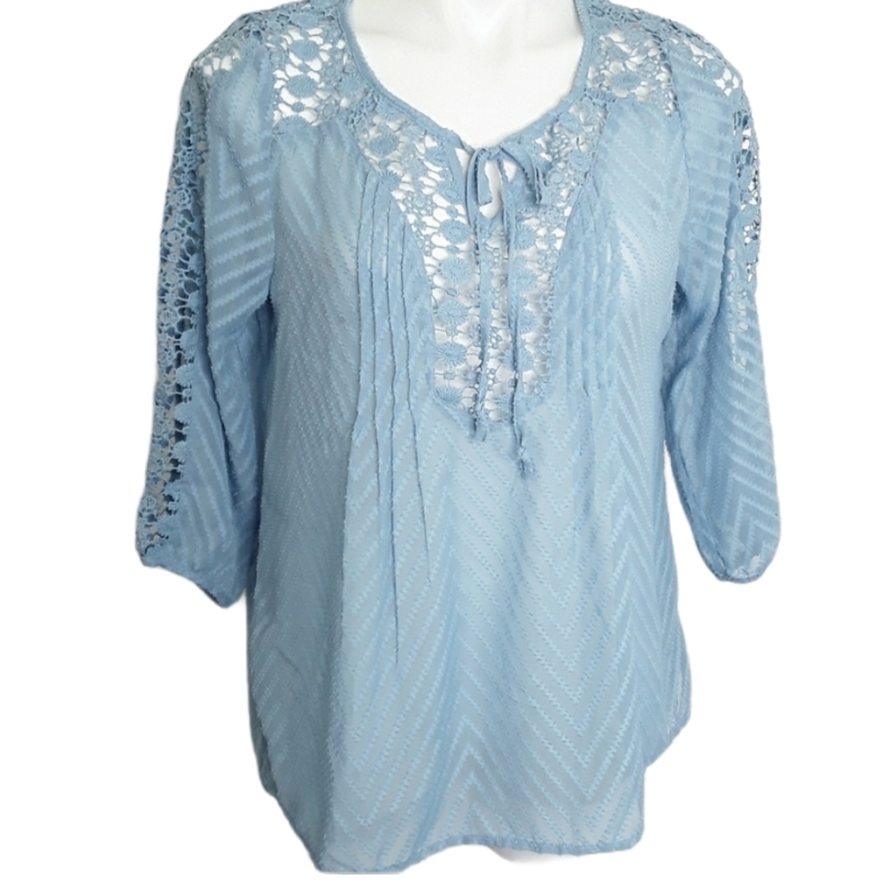 Bila Sky Blue Boho Textured Lace Blouse EUC sz M